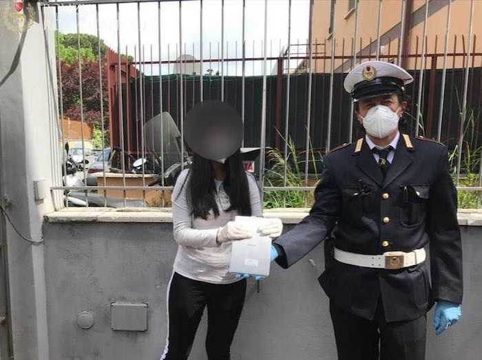 foto consegna tablet 3