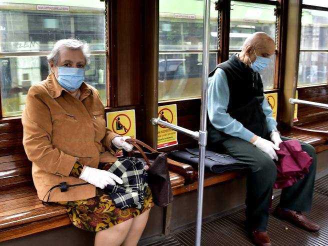 guanti mascherine bus guanti e mascherine bus