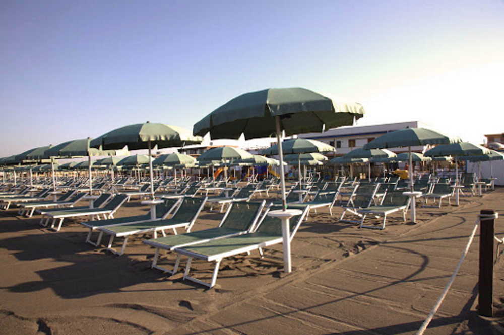 litorale montalto marina ombrelloni 1