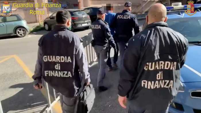 operazione polizia finanza operazione polizia finanza
