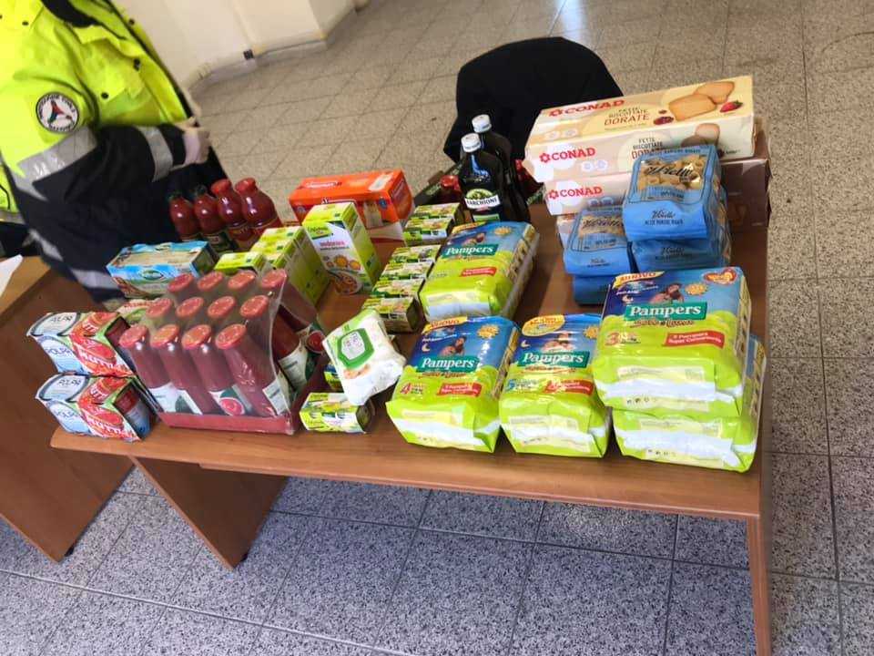 pacchi alimentari 9 pacchi alimentari