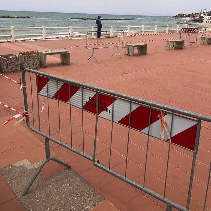 passeggiata santa marinella transenne chiusa passeggiata santa marinella transenne chiusa