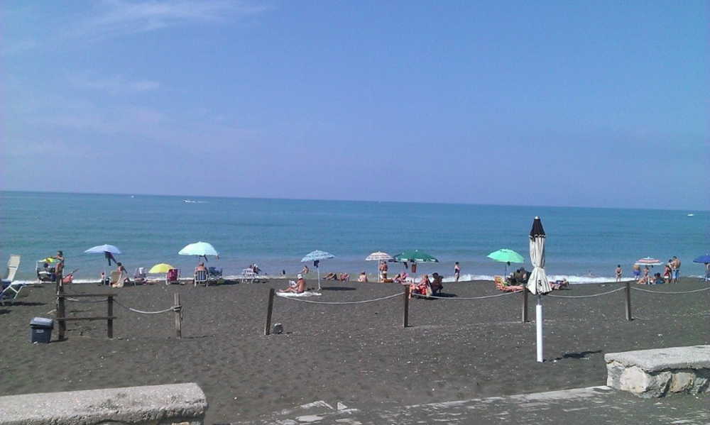 spiaggia libera ladispoli spiaggia libera ladispoli