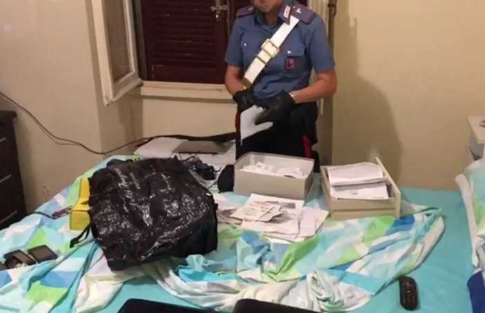 TRASTEVERE - La perquisizione eseguita dai Carabinieri