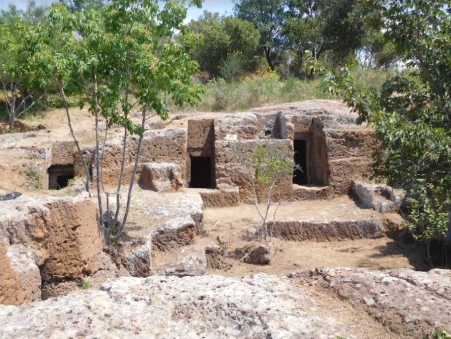 area archeologica la banditaccia cerveteri 130620