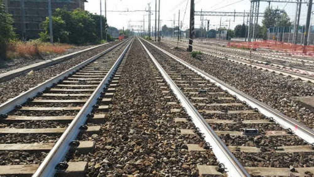 binari ferroviari linea elettrica fl5