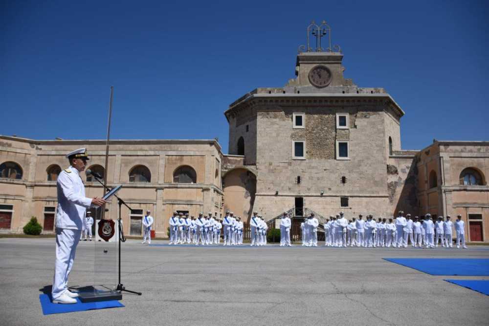cambio guardia forte michelangelo direzione marittima guardia costiera cambio guardia forte michelangelo direzione marittima guardia costiera