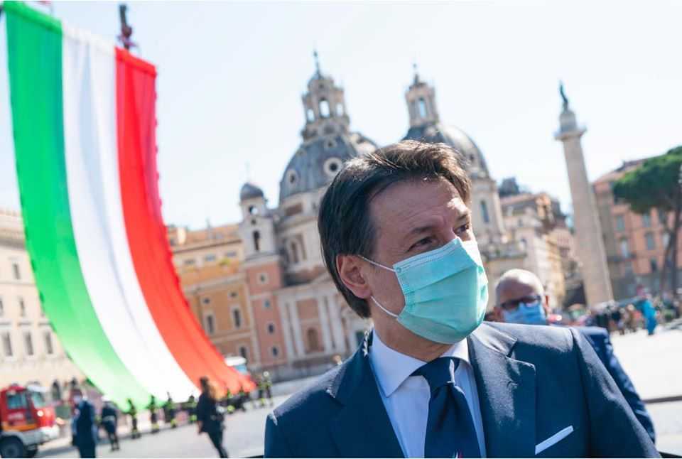 Conte in conferenza stampa alle 18