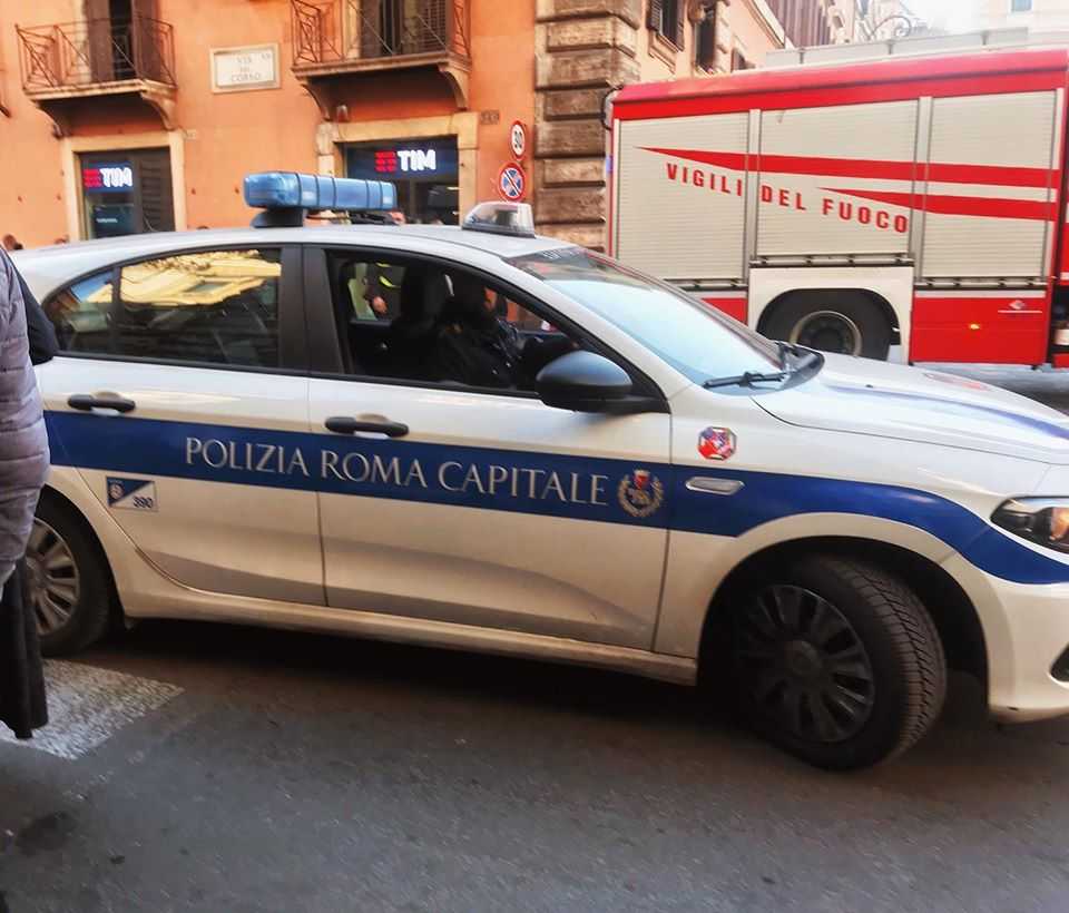 polizia roma capitale vigili fuoco vvf pompieri 1 polizia roma capitale vigili fuoco vvf pompieri