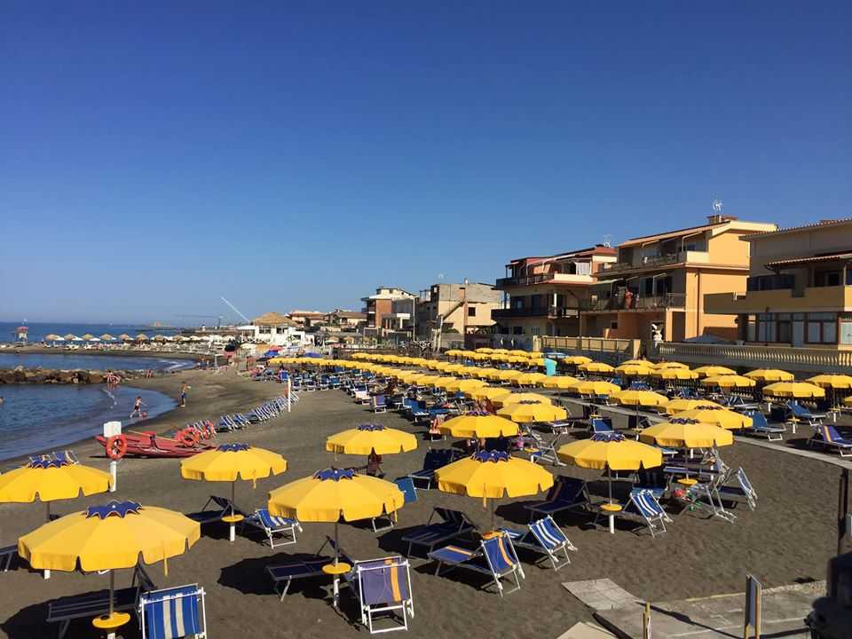 stabilimento litorale ladispoli blue marlyn ombrelloni 1 stabilimento litorale ladispoli blue marlyn ombrelloni 2