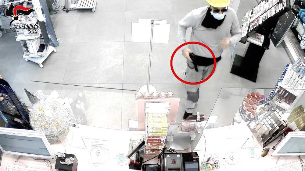 MONTESACRO - Rapinatore di farmacie (1) (1)