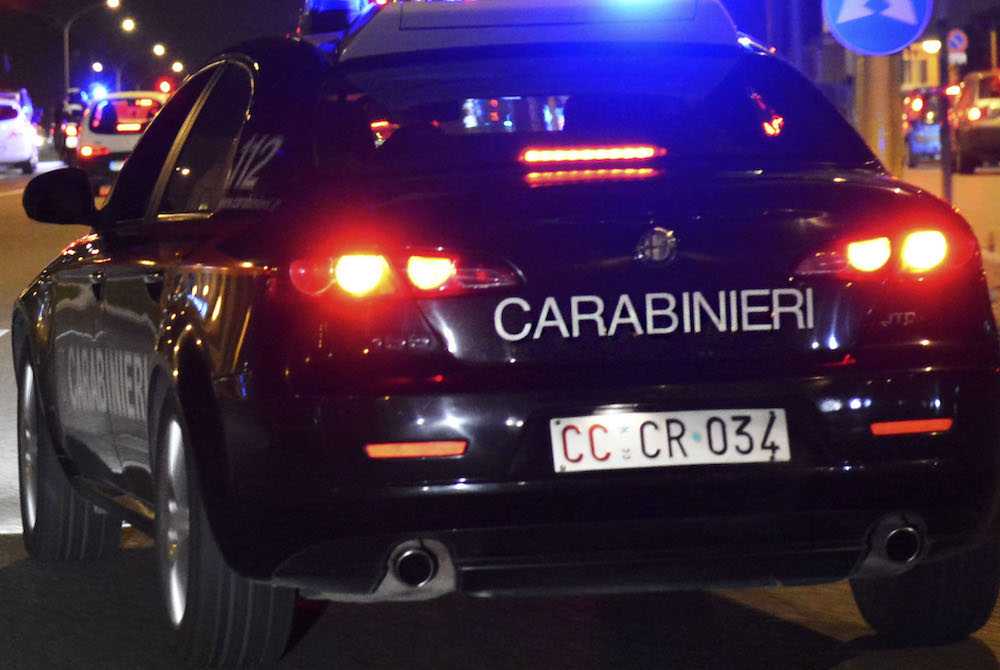 auto carabinieri radiomobile notte