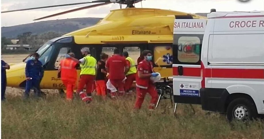 elicottero eliambulanza elisoccorso santa severa croce rossa ambulanza