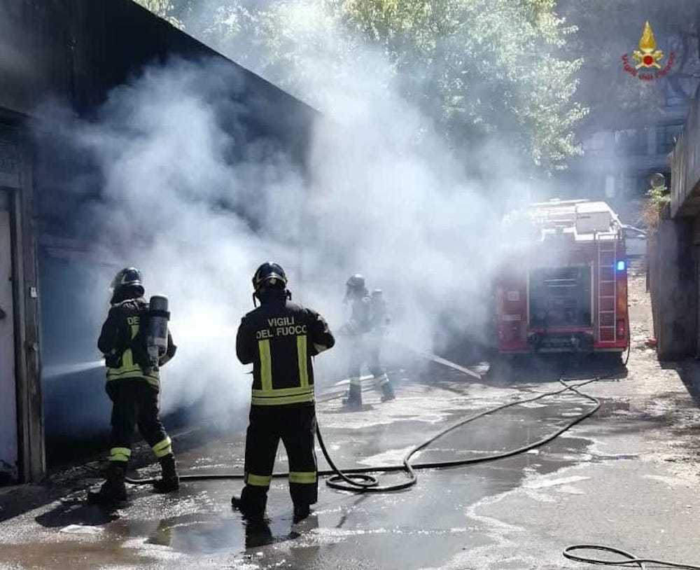 incendio vigili del fuoco