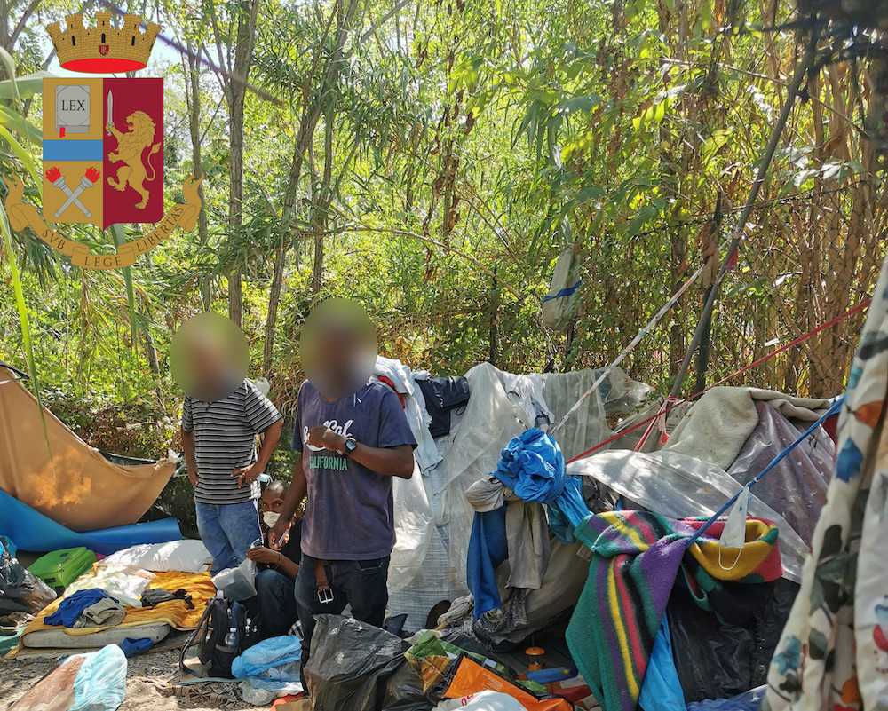 insediamento abusivo appia