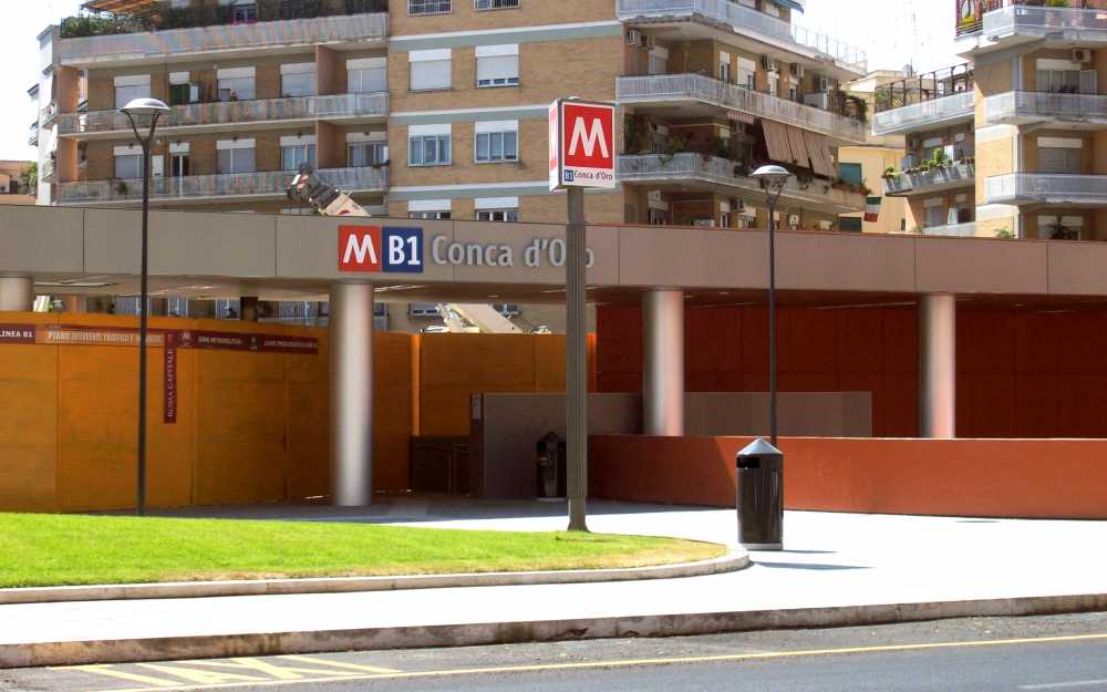 Metro B1 ferma: bus sostitutivi tra le fermate Ionio e Piazza Bologna