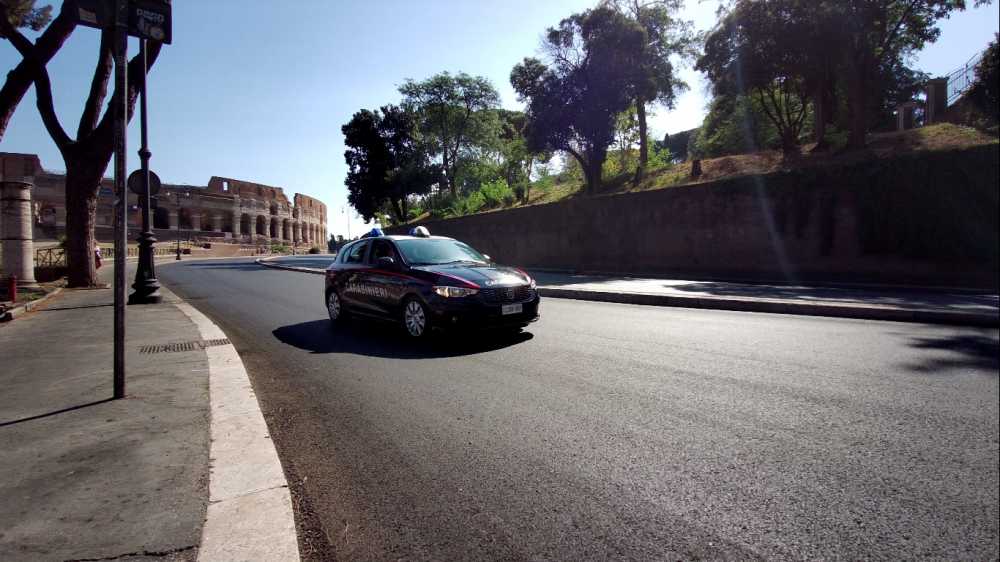 carabinieri colosseo roma