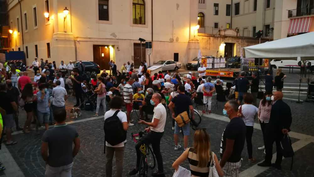 di maio piazza fratti ghetto civitavecchia manifestazione