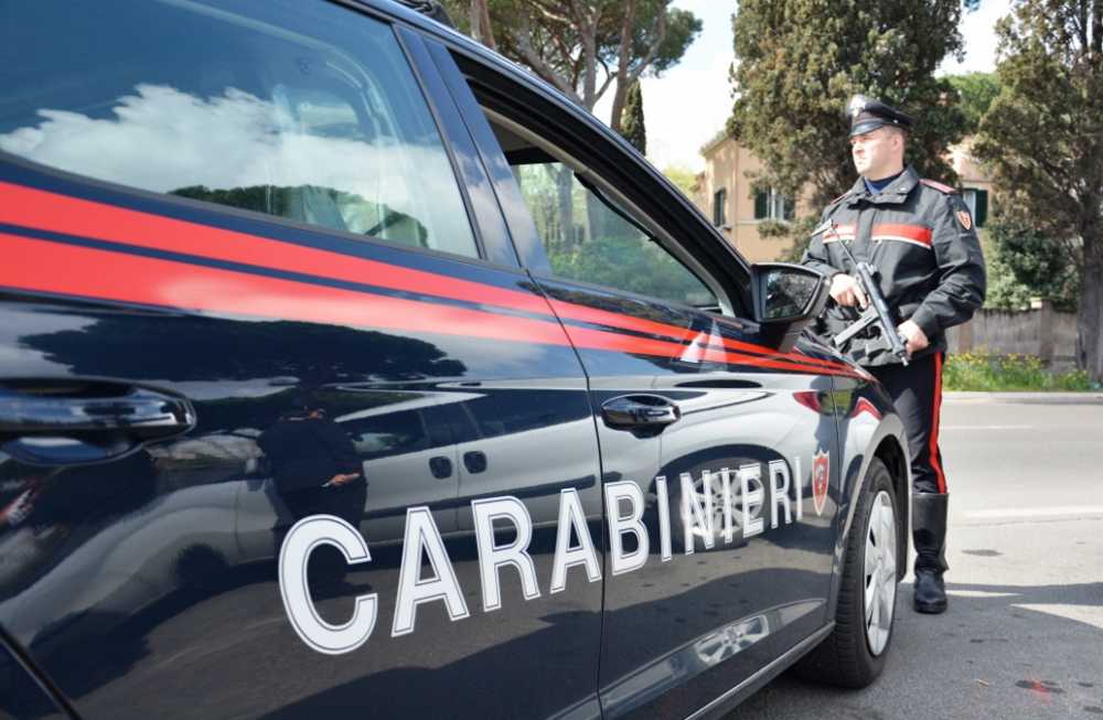 CASSIA Arresti per droga carabinieri blocco CASSIA Arresti per droga carabinieri blocco