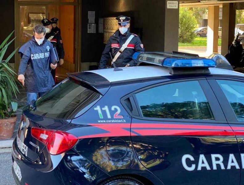 L'intervento dei Carabinieri di questa mattina presso le case popolari di Dragoncello (4)