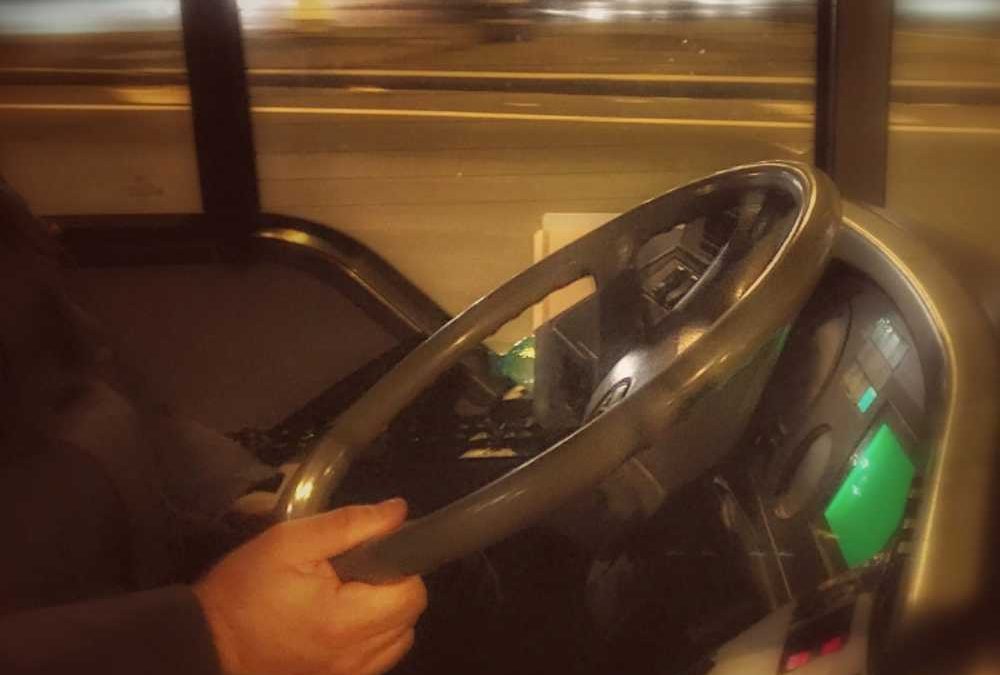 Ostia: autista Atac “angelo custode” riaccompagna ragazza ubriaca a casa