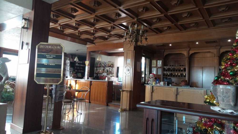 hall albergo bar 1 hall albergo bar