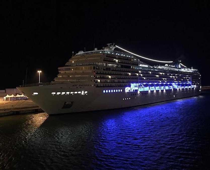 msc magnifica civitavecchia notte