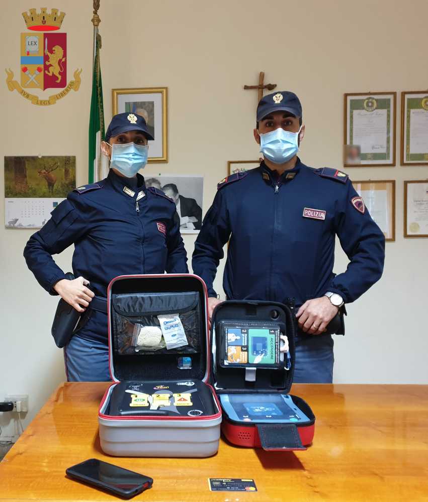 polizia Appio defibrillatori rubati metro