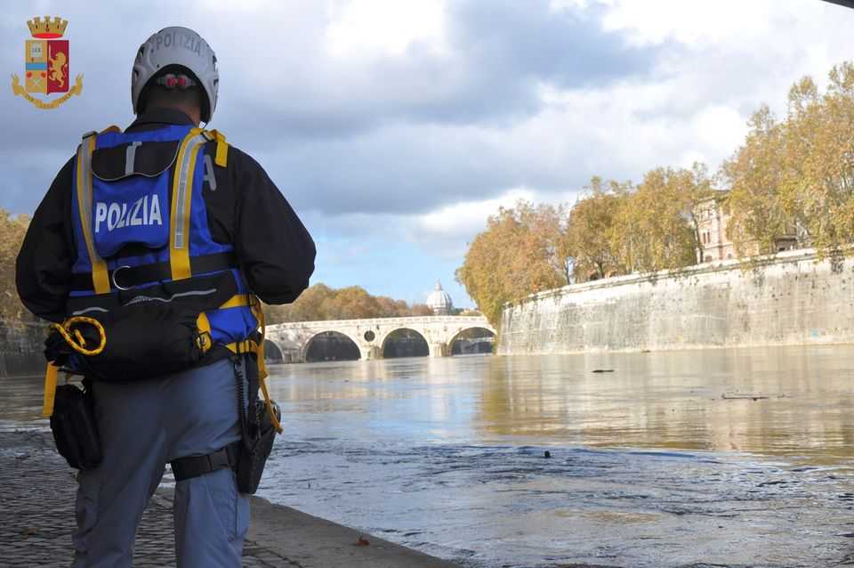 polizia tevere polizia tevere