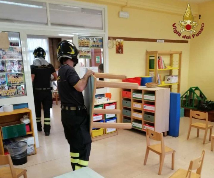 vigili fuoco vvf pompieri scuola pericolante 3