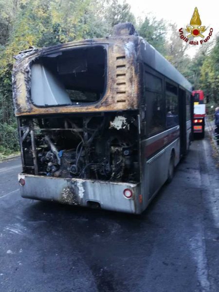 incendio bus atac