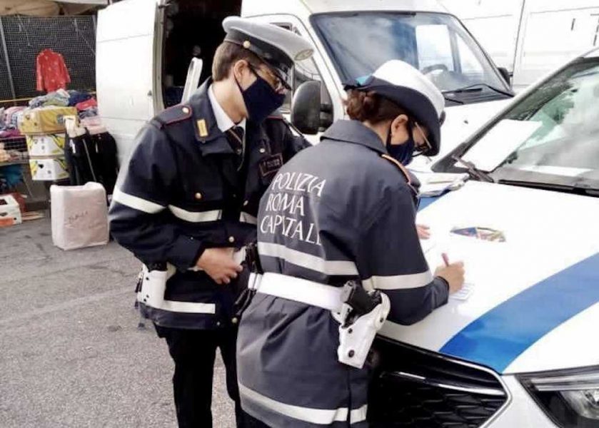 Controlli banchi Polizia Locale
