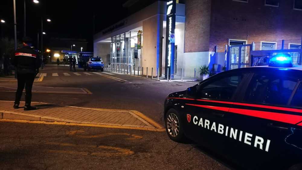 carabinieri ladispoli notte polizia 2 carabinieri ladispoli notte polizia 2