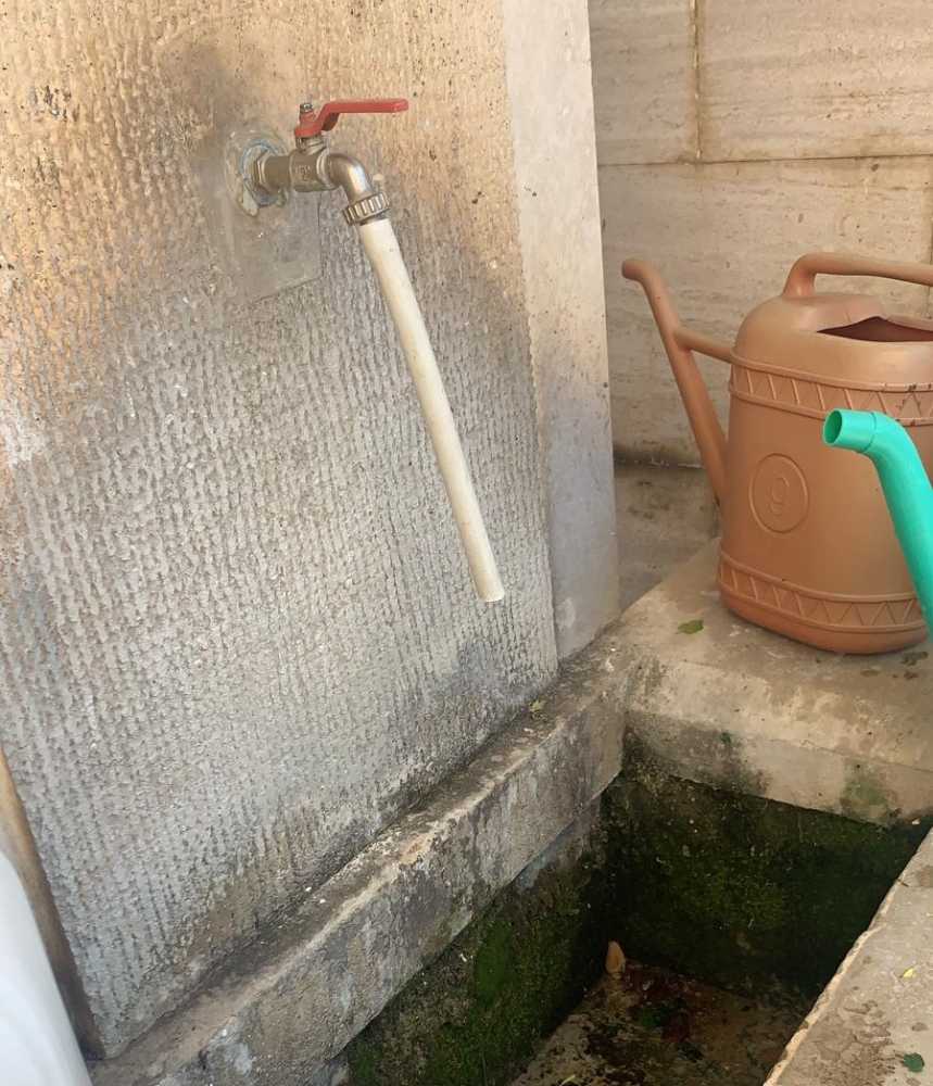 fontanella cimitero palidoro