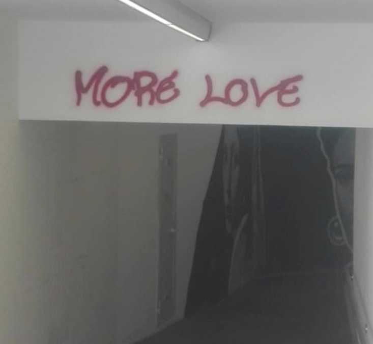 stazione sottopasso ladispoli imbrattato stazione sottopasso ladispoli imbrattato