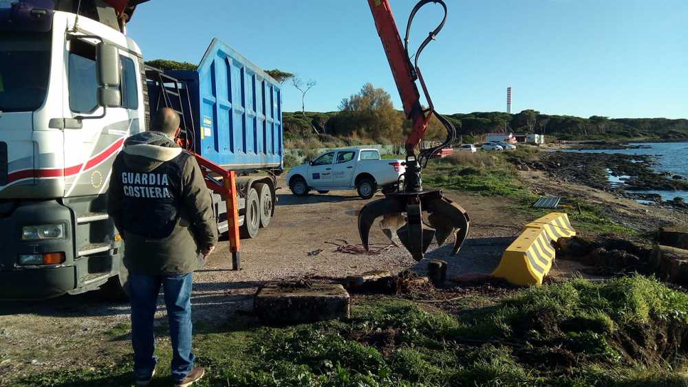 ormeggi abusivi la frasca