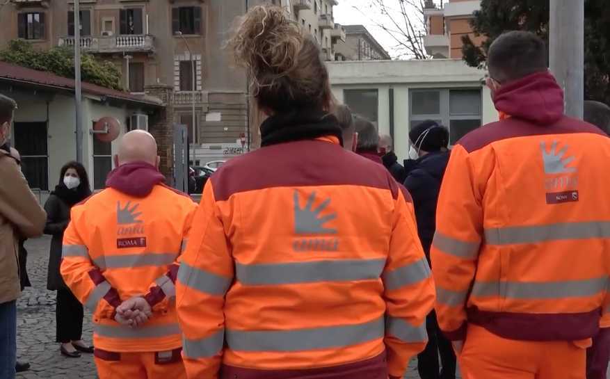 natale roma raggi ama natale roma raggi ama