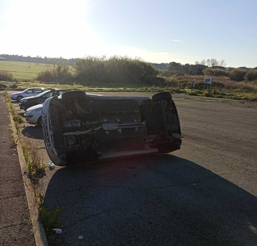 auto ribaltate ladispoli via primule auto ribaltate ladispoli via primule