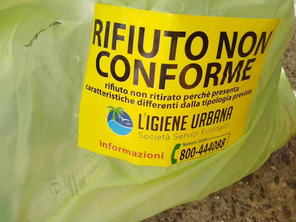 bollini differenziata porta porta rifiuto non conforme (5) bollini differenziata porta porta rifiuto non conforme