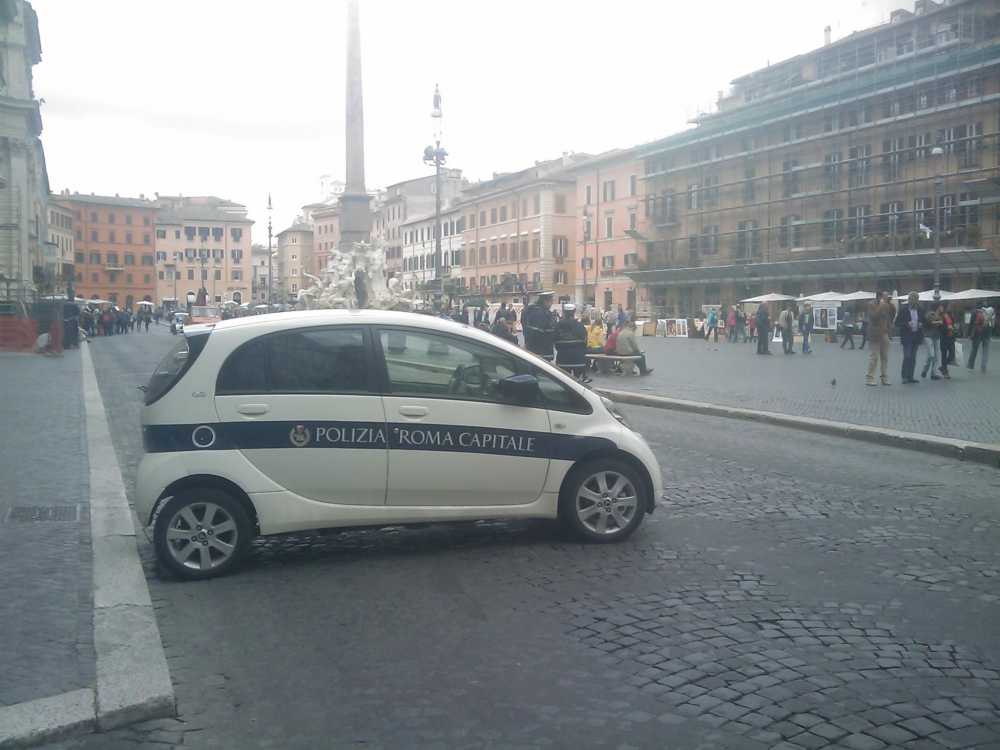 polizia roma capitale piazza navona polizia roma capitale piazza navona