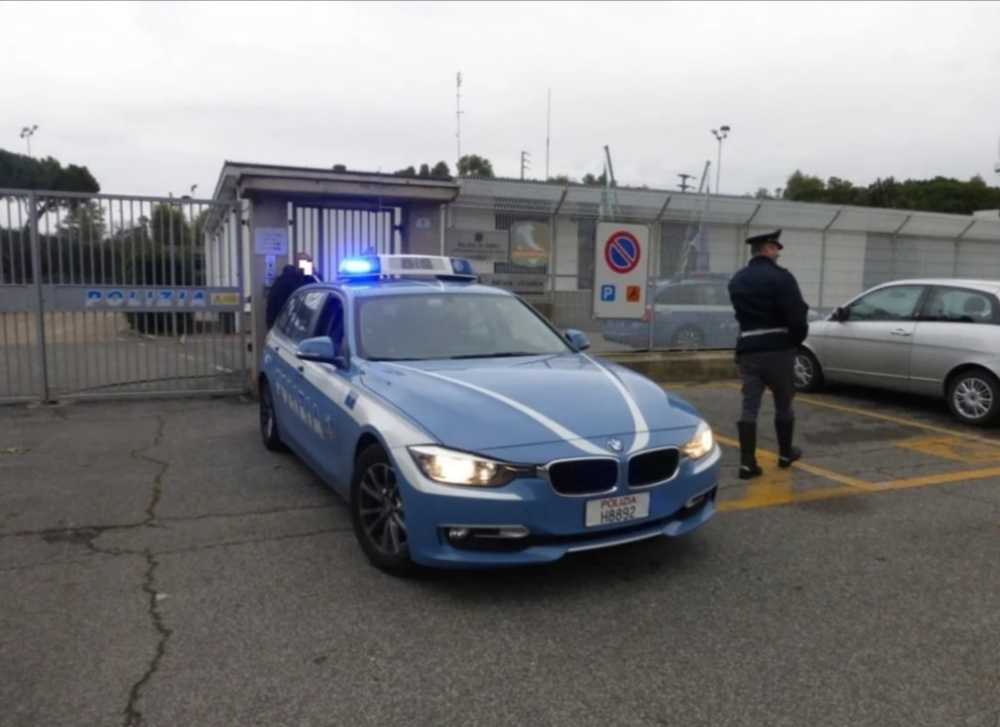 polizia stradale polstrada ladispoli. 1jpg