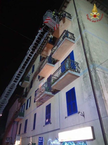 pompieri vigili del fuoco vvf autoscala