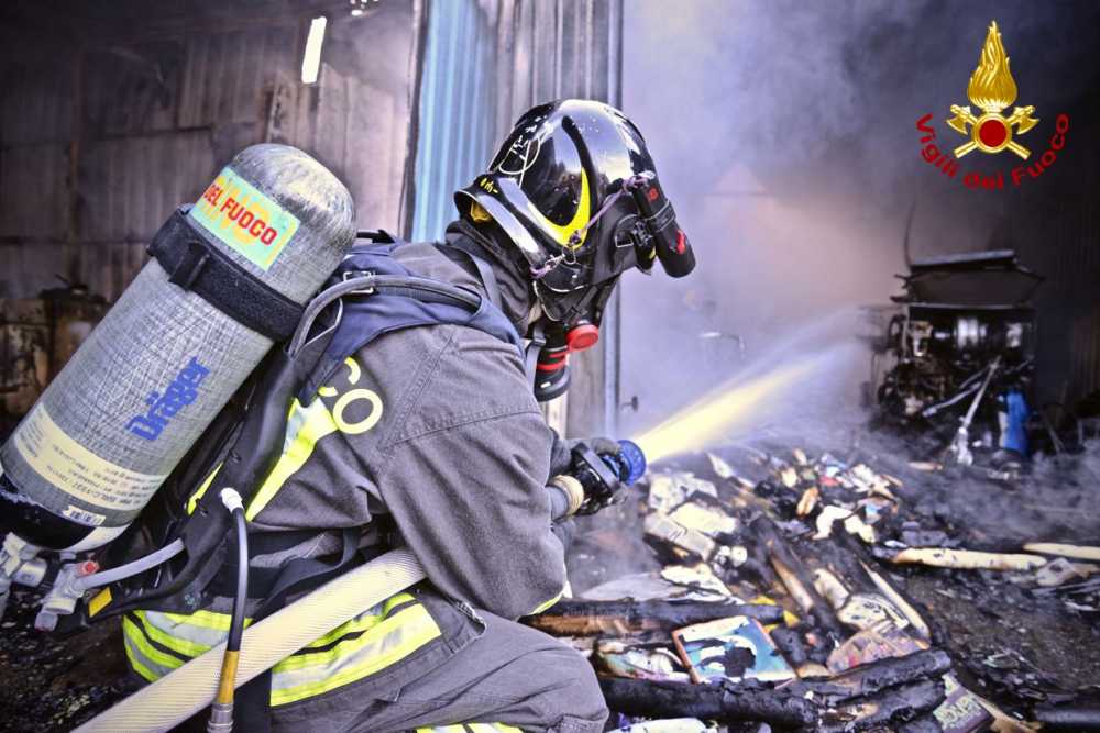 vigili fuoco vvf pompieri