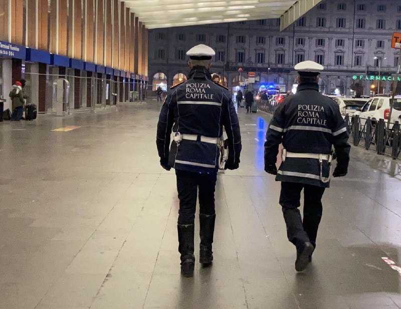 Controlli stazione Termini Polizia Locale archivio