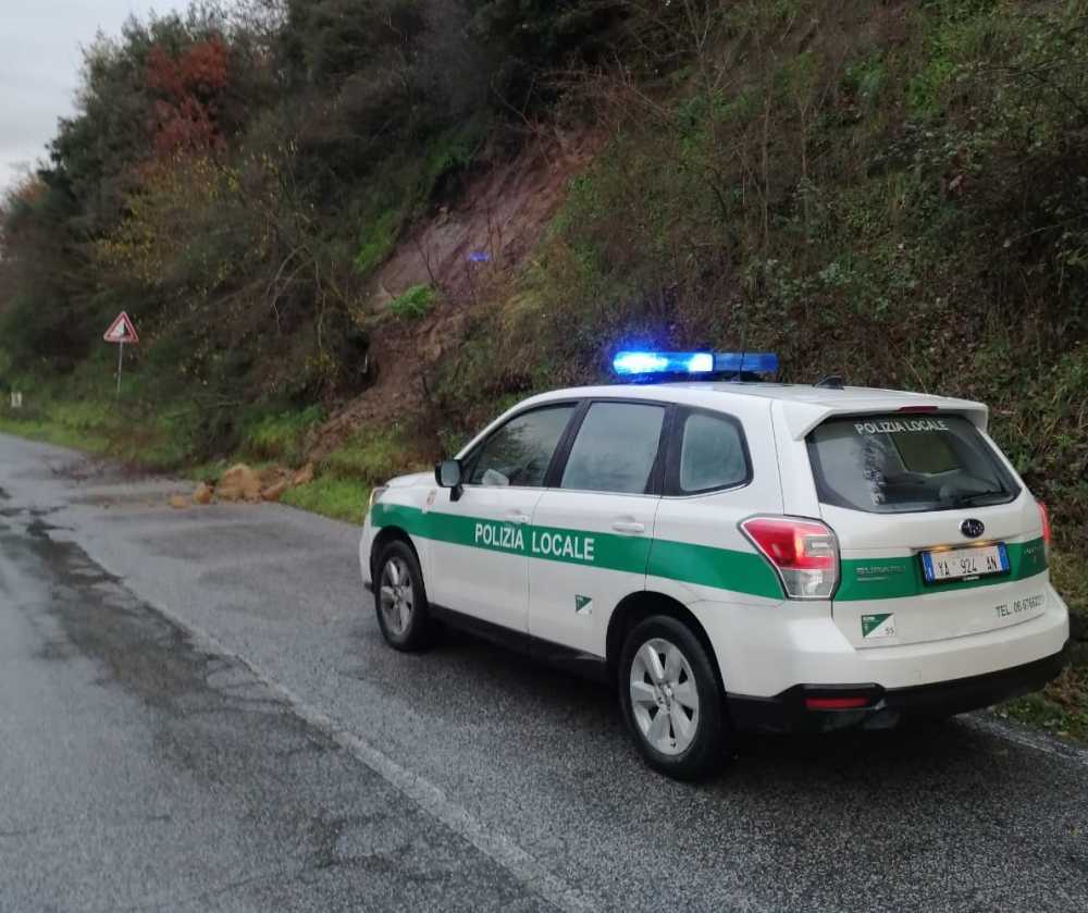 frana trevignano polizia provinciale città metro