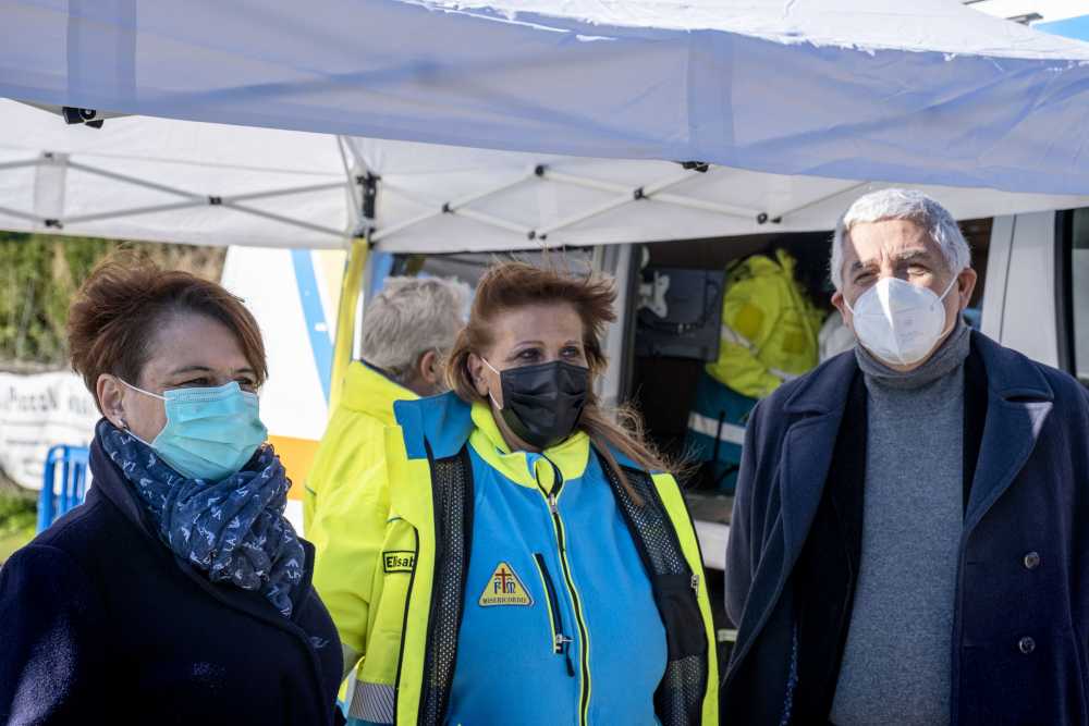 palidoro drive in tamponi covid (3)