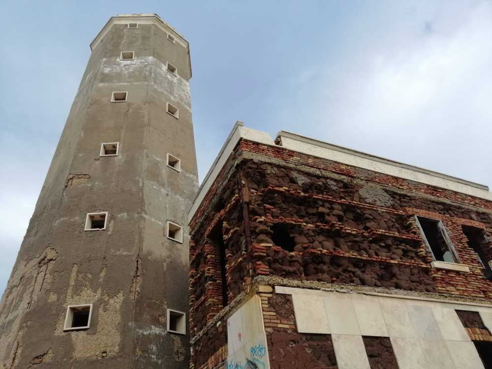 vecchio faro di fiumicino vecchio faro di fiumicino