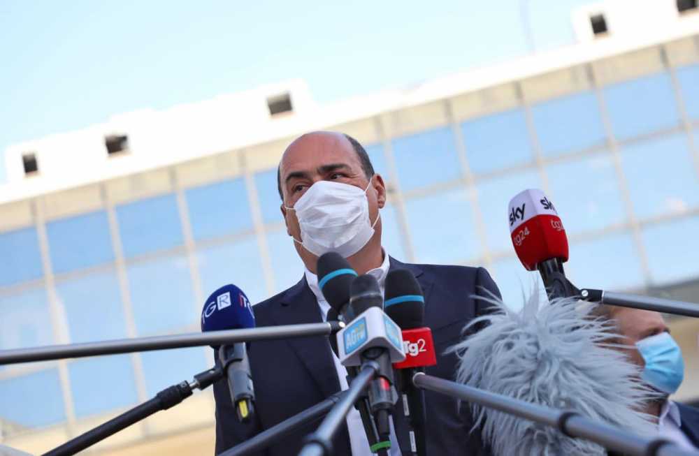 zingaretti microfoni zingaretti microfoni