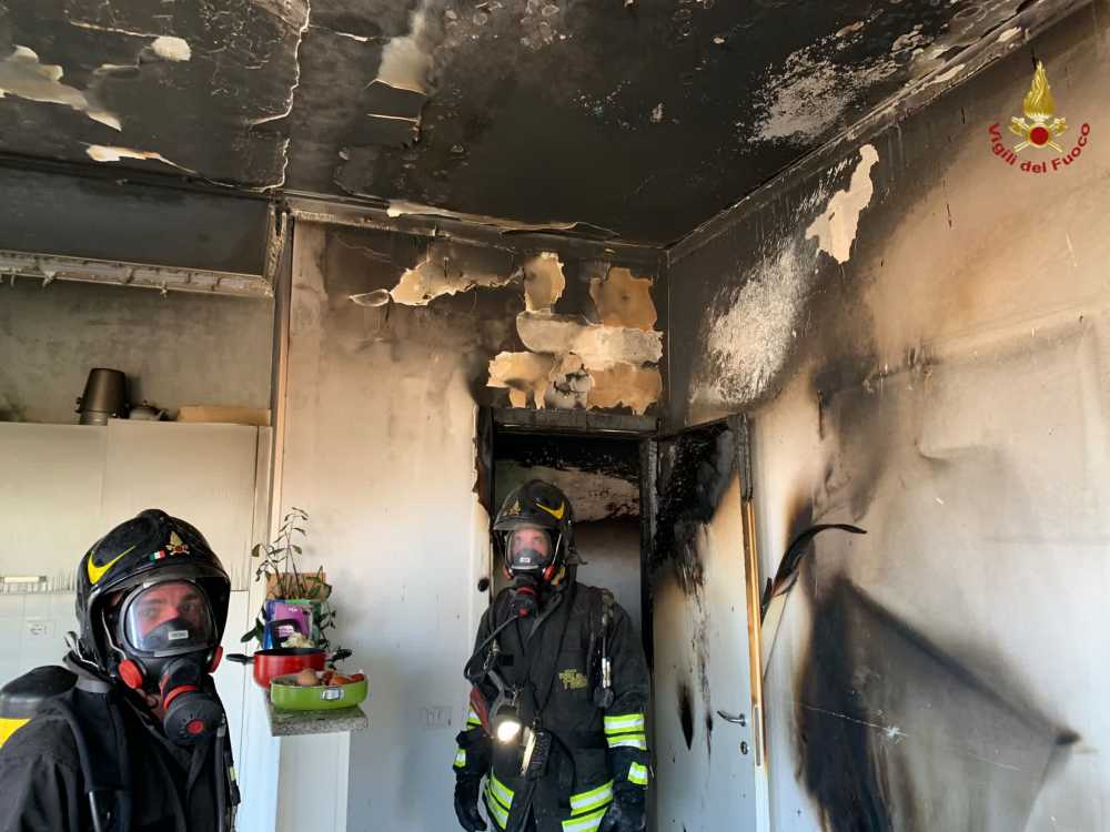 c06503e2-9ee4-4b25-853a-ba668d6c8c93