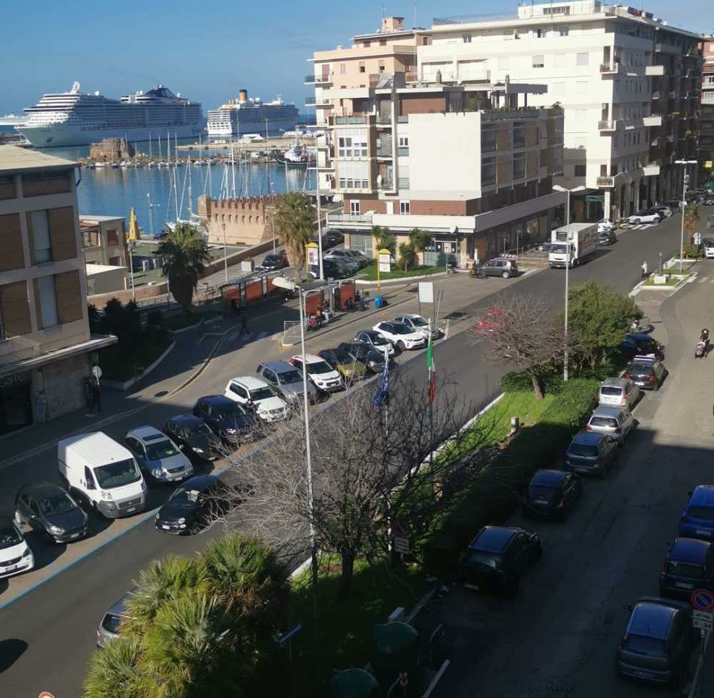 centro civitavecchia piazza vittorio emanuele